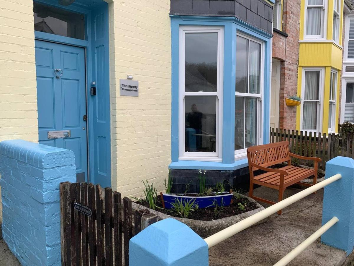 The Slipway Harbour Parking 1 Min & Garden Holiday home *