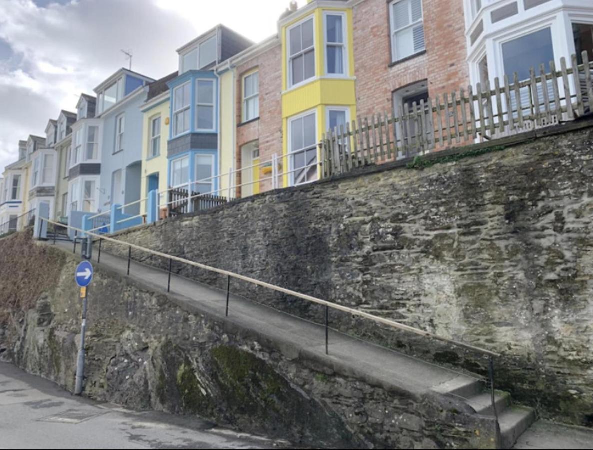 The Slipway Harbour Parking 1 Min & Garden Holiday home *